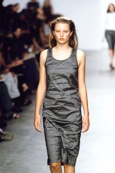 Look 25